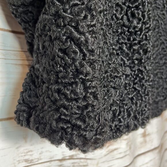 Meyer Epstein Furs London Ontario Unique Black Lambswool Coat With Mink Fur Trim - Picture 14 of 14